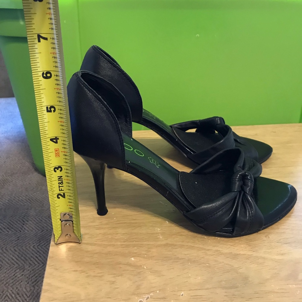 {Aldo} black leather pumps size 38 VGUC